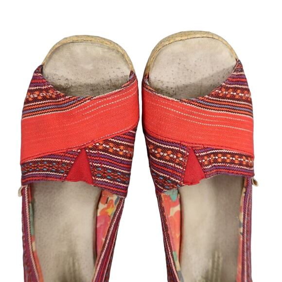 Toms Shoes Womens 8 Wedge Sandal Casuall Fashion Calypso Espadrille Red Peep Toe - Picture 8 of 14